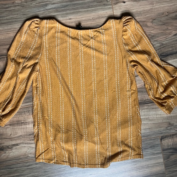 XS Mustard Stripe Top with Front Knot - Picture 5 of 5